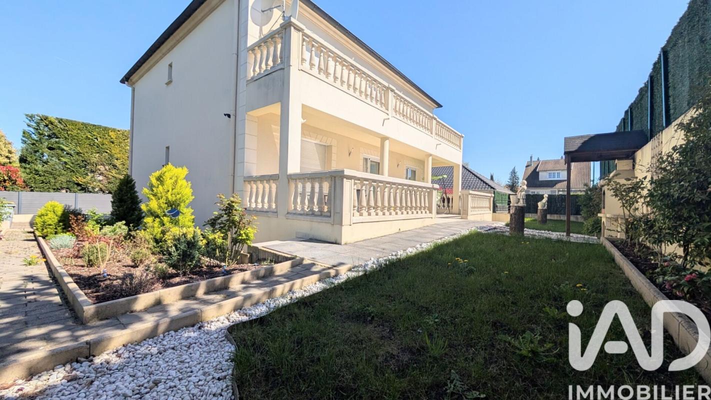 Maison 8 Pièce(s) Cormontreuil