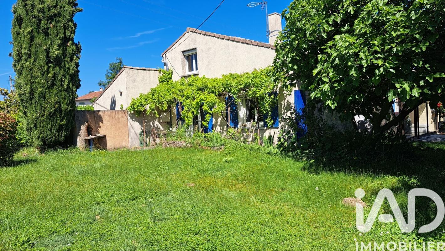 Maison 5 Pièce(s) Peaugres