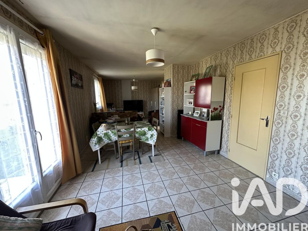 Maison 3 Pièce(s) Chezal-Benoît - Photo 3