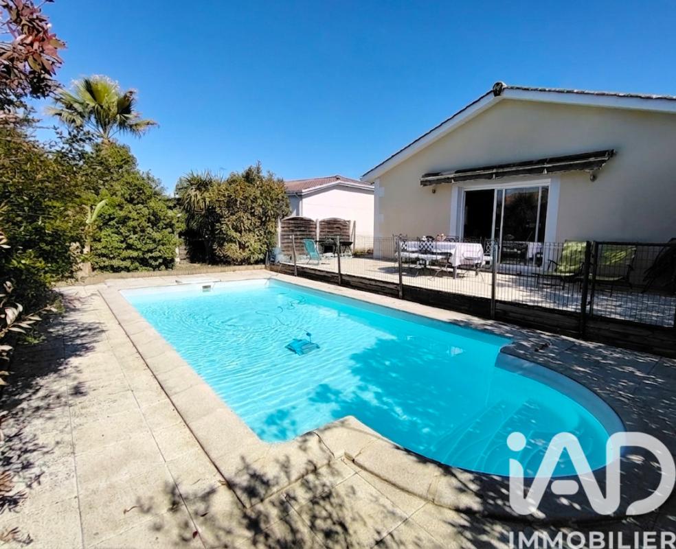 Maison 4 Pièce(s) Beautiran