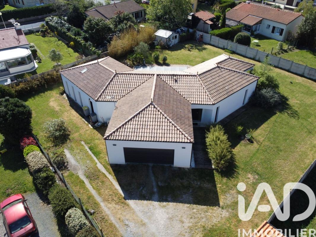 Maison 5 Pièce(s) Saint-Brevin-les-Pins - Photo 2