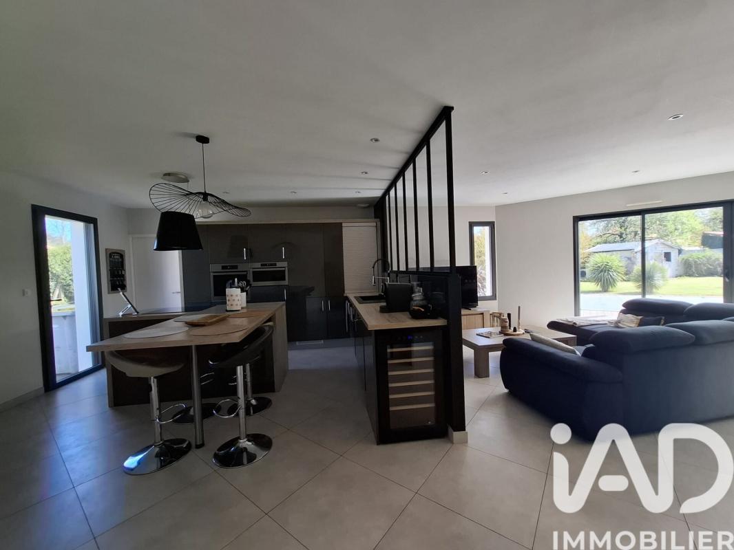 Maison 5 Pièce(s) Saint-Brevin-les-Pins - Photo 4