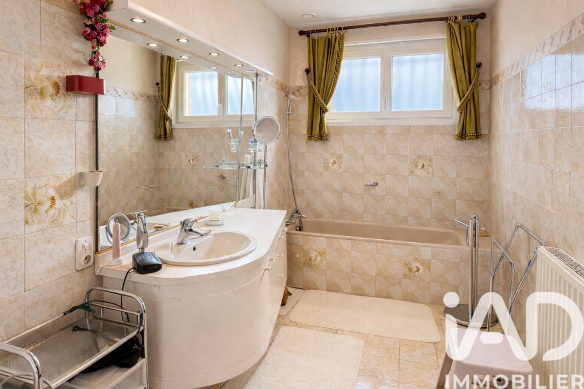 Maison 5 Pièce(s) Varennes-le-Grand - Photo 16