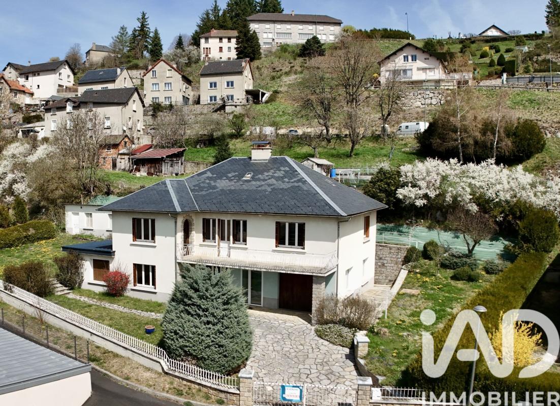 Maison 8 Pièce(s) Saint-Alban-sur-Limagnole