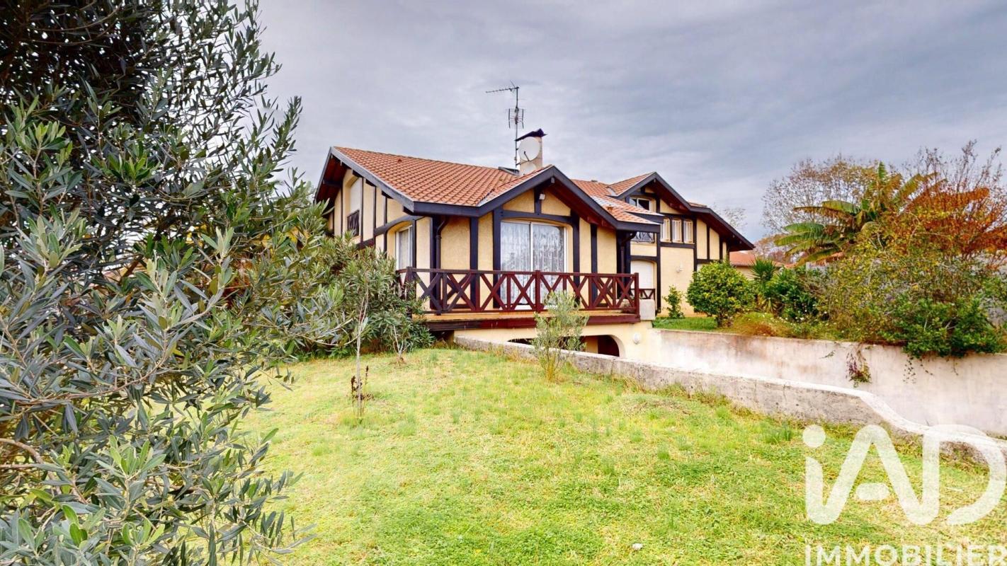 Maison 7 Pièce(s) Saint-Vincent-de-Tyrosse