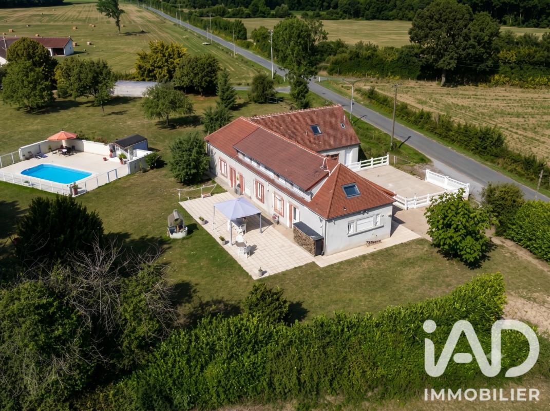 Maison 9 Pièce(s) Lignerolles