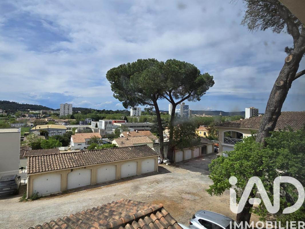 Appartement 5 Pièce(s) Bagnols-sur-Cèze - Photo 1