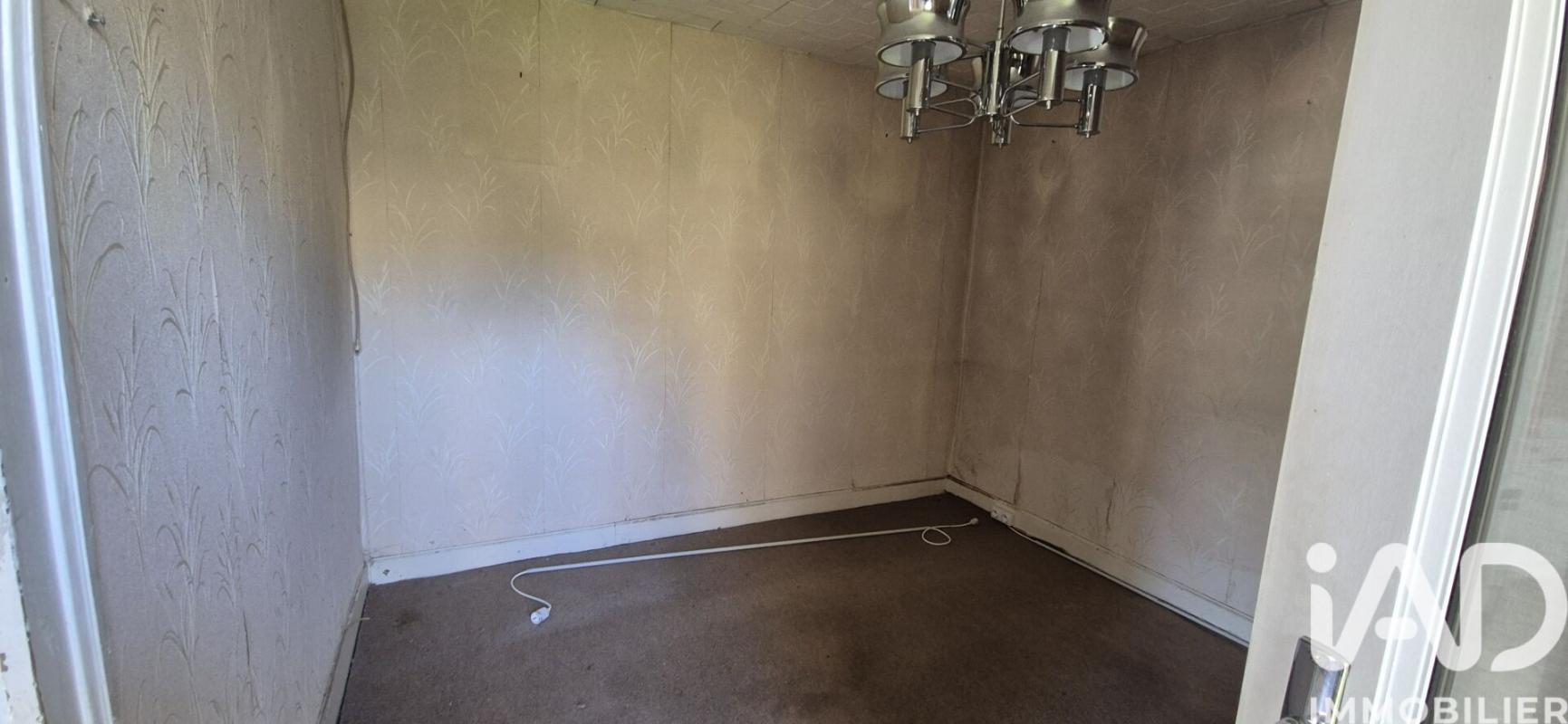 Immeuble  Vic-sur-Cère