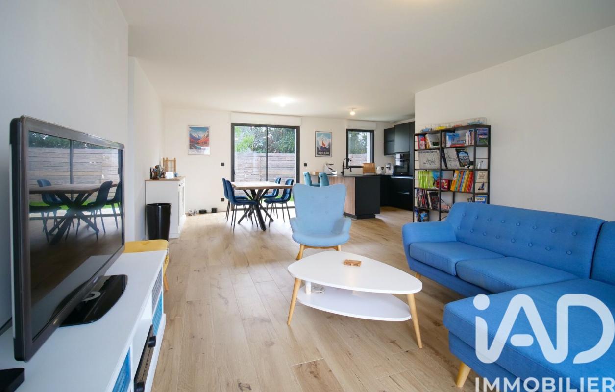 Maison 4 Pièce(s) Cléguer