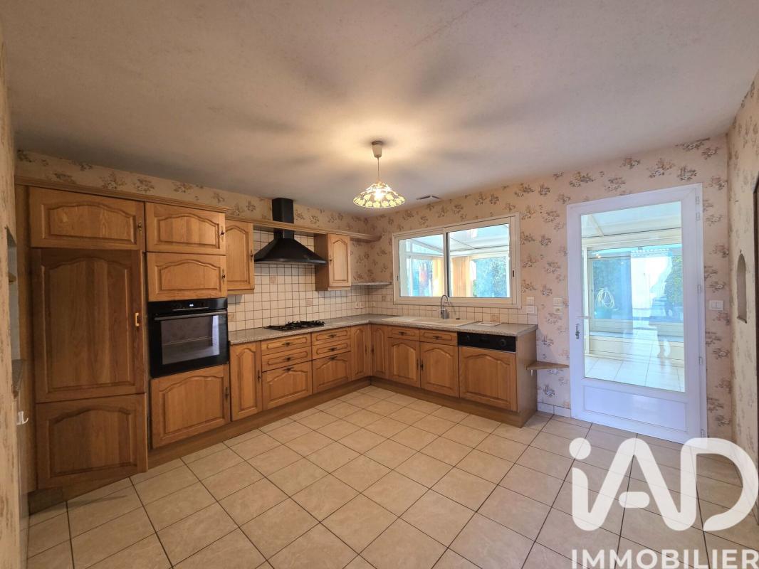 Maison traditionnelle 5 Pièce(s) Saint-Martin-la-Pallu