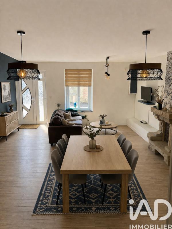 Maison de village 4 Pièce(s) La Chapelle-aux-Filtzméens