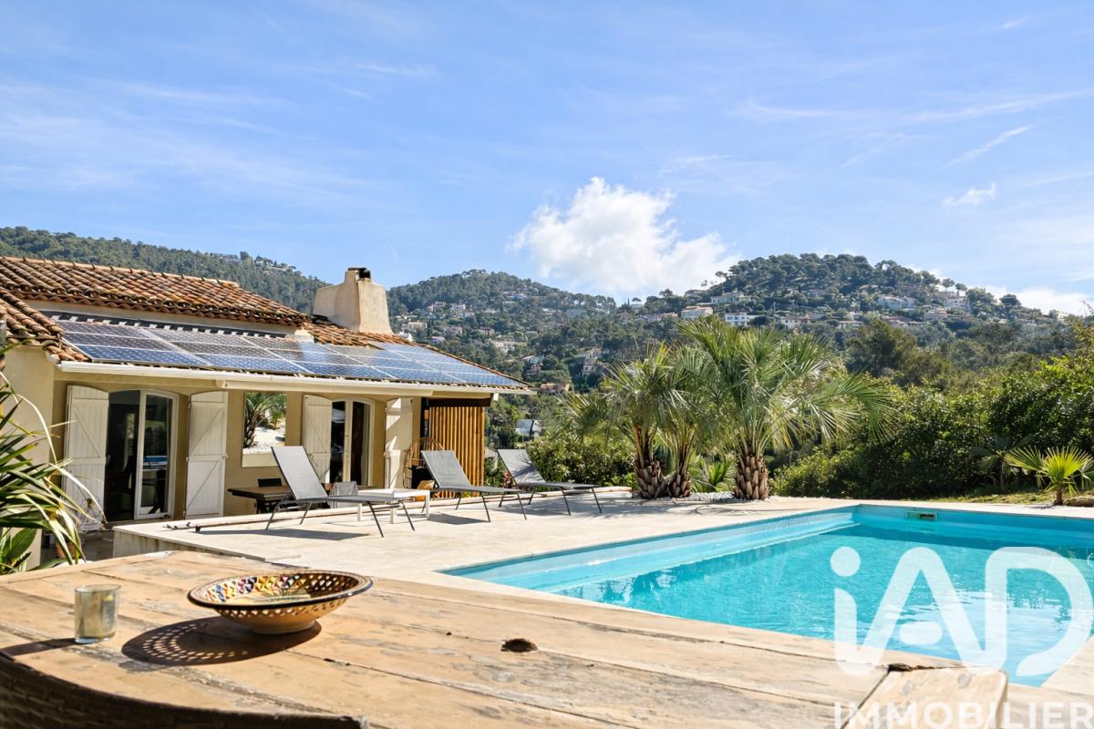 Villa 5 Pièce(s) Carqueiranne