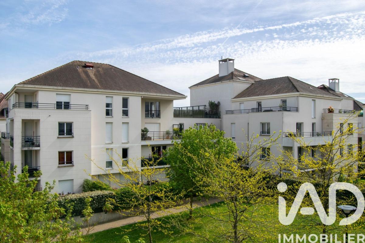Appartement 4 Pièce(s) Montigny-le-Bretonneux