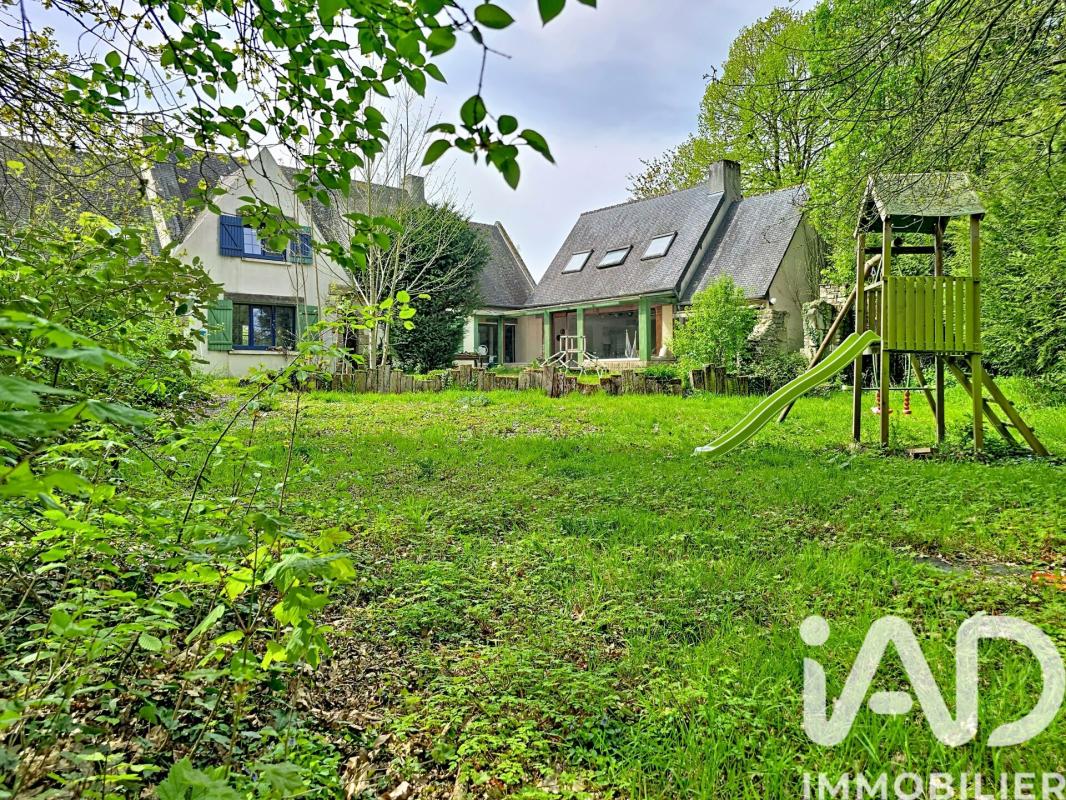 Maison 8 Pièce(s) Livré-sur-Changeon