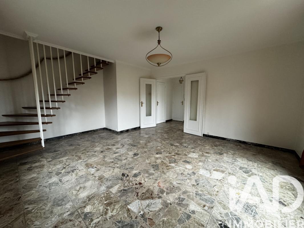 Maison 4 Pièce(s) Chilly-Mazarin