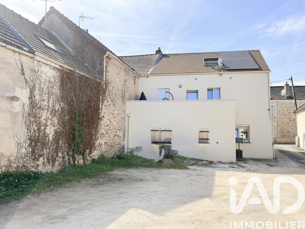 Maison traditionnelle 5 Pièce(s) Vert-le-Petit