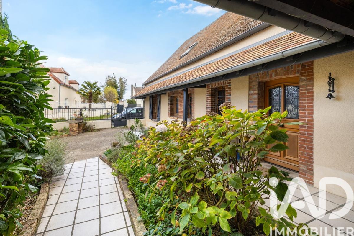 Maison 7 Pièce(s) Montigny-Lencoup