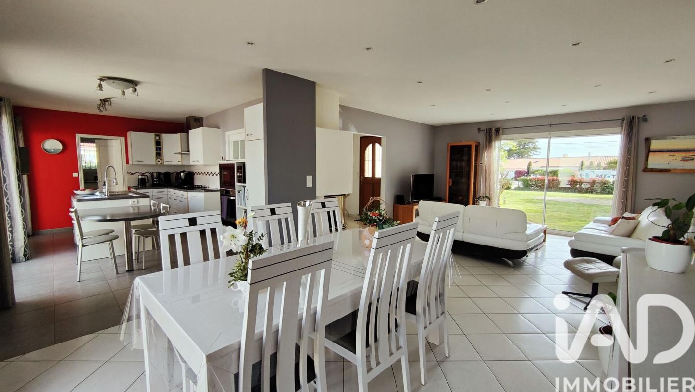 Maison 5 Pièce(s) Talmont-Saint-Hilaire - Photo 2
