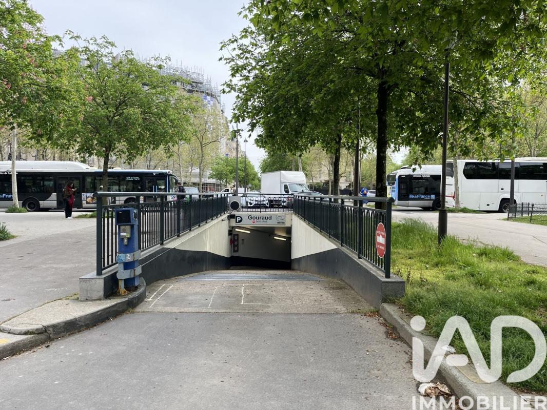 Parking  Paris 7eme Arrondissement