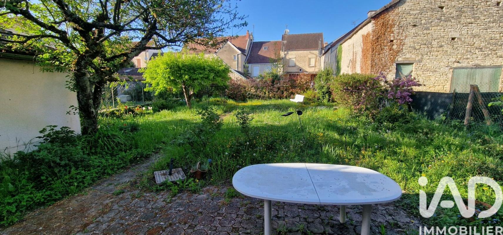 Maison de village 7 Pièce(s) Ancy-le-Franc