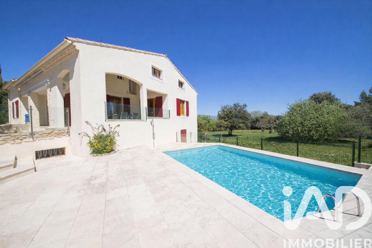 Maison 5 Pièce(s) La Roque-sur-Pernes