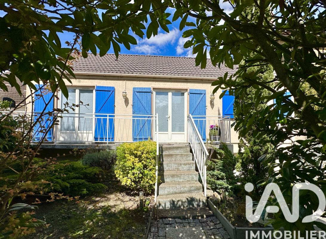 Maison traditionnelle 4 Pièce(s) Sainte-Geneviève-des-Bois