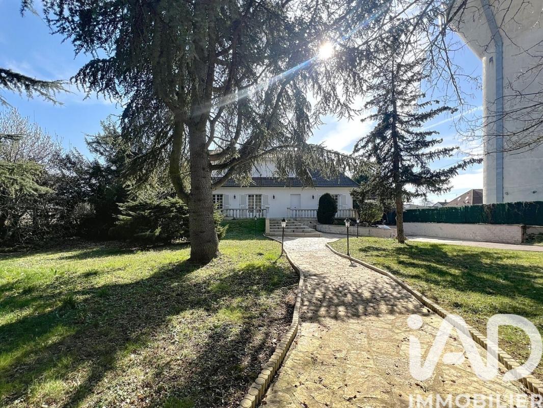 Maison 7 Pièce(s) Saintry-sur-Seine