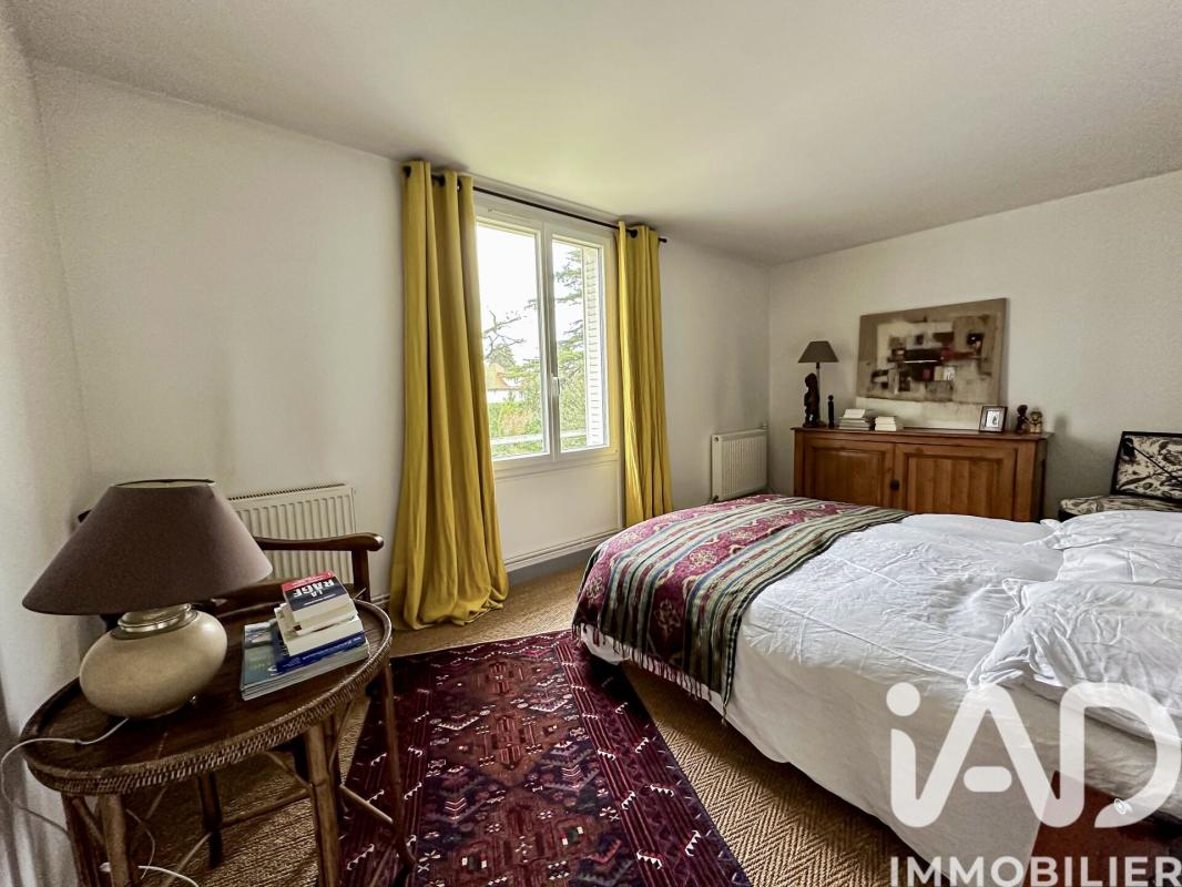 Maison 8 Pièce(s) La Celle-Saint-Cloud - Photo 10