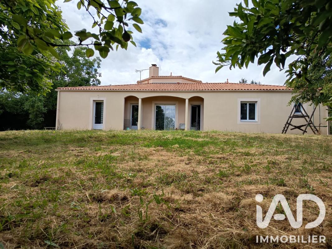 Maison 9 Pièce(s) Essarts en Bocage - Photo 3