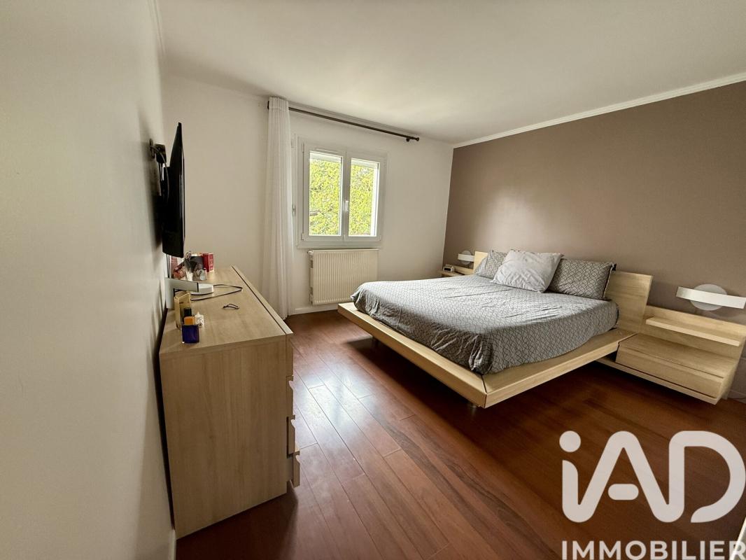 Maison 8 Pièce(s) Neuilly-sur-Marne - Photo 8