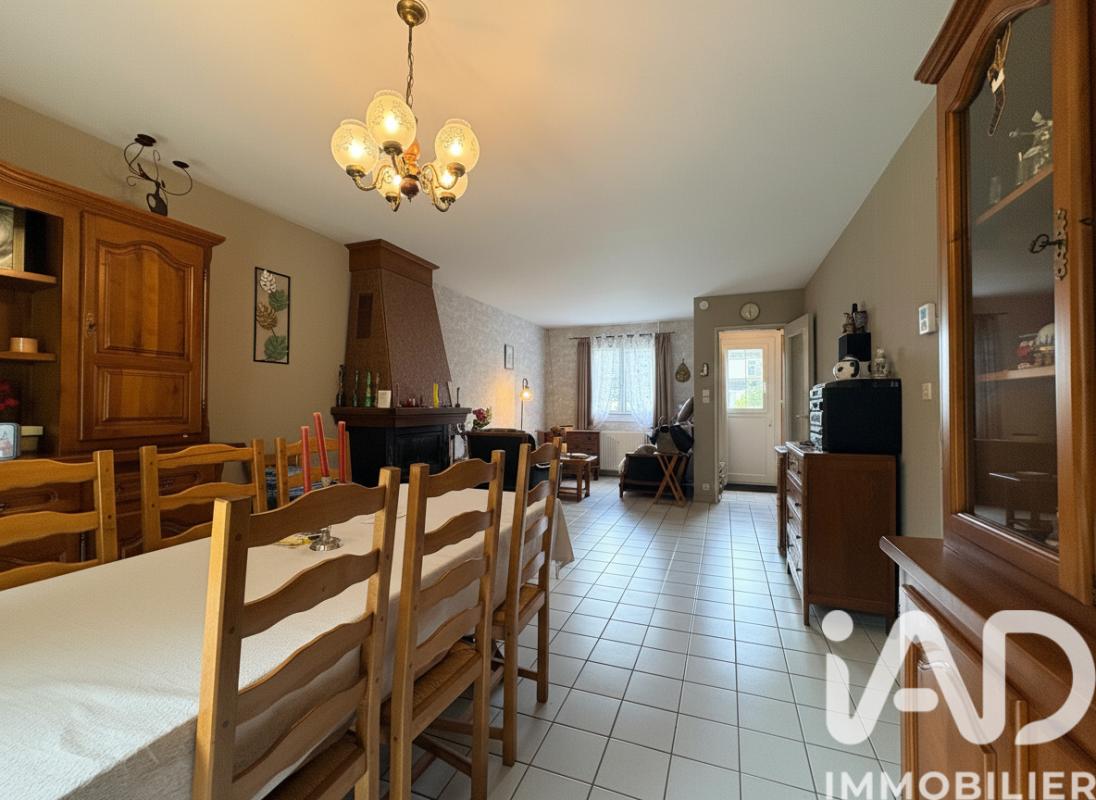 Maison 4 Pièce(s) Saint-Amand-Montrond - Photo 4
