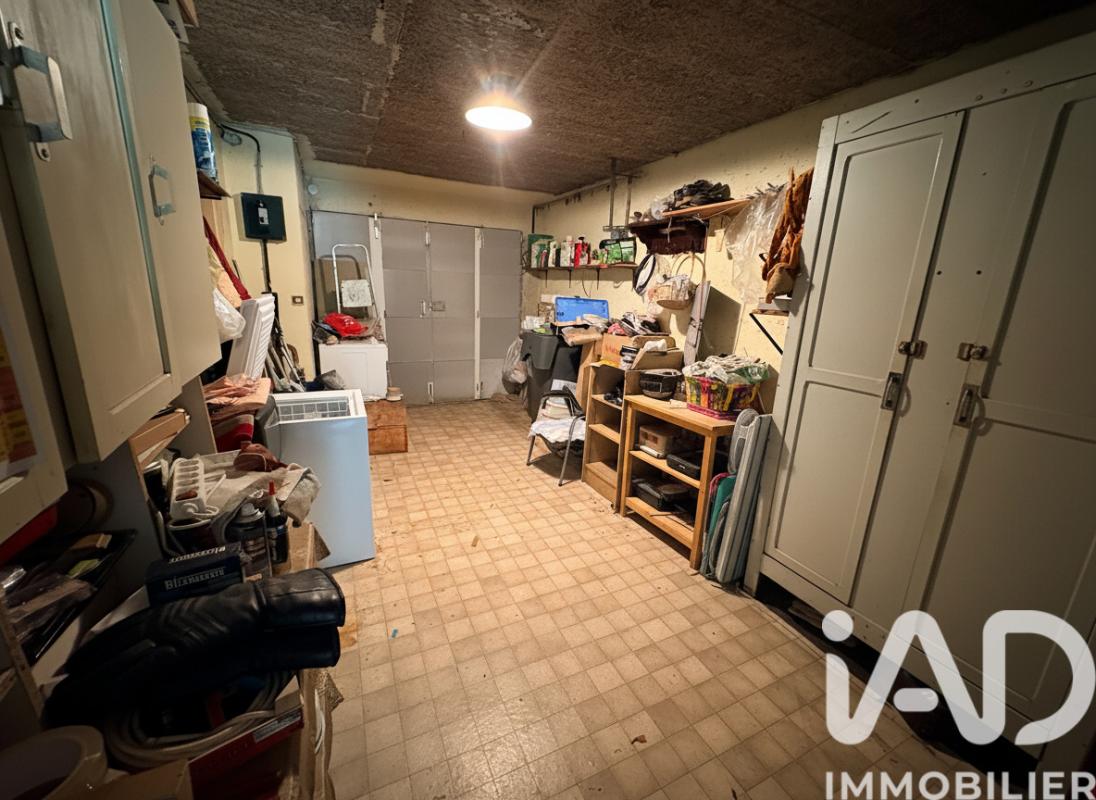 Maison 4 Pièce(s) Saint-Amand-Montrond - Photo 13
