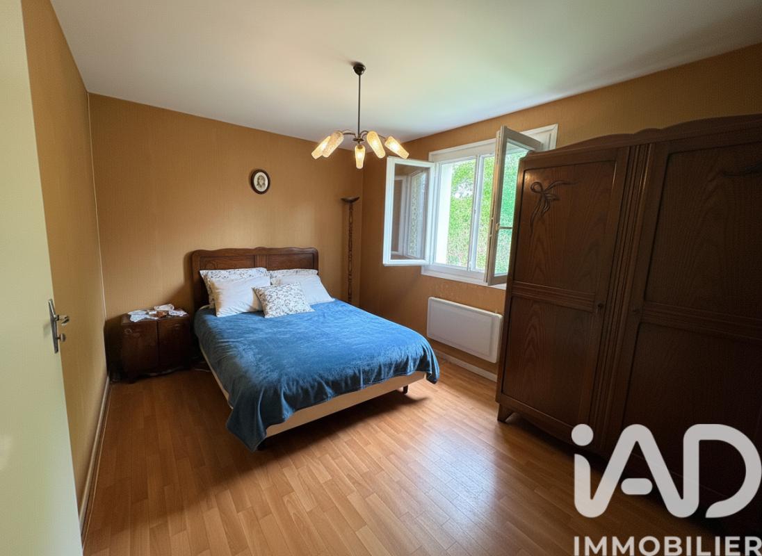 Maison 4 Pièce(s) Saint-Amand-Montrond - Photo 23