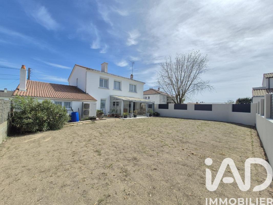 Maison 8 Pièce(s) Aizenay
