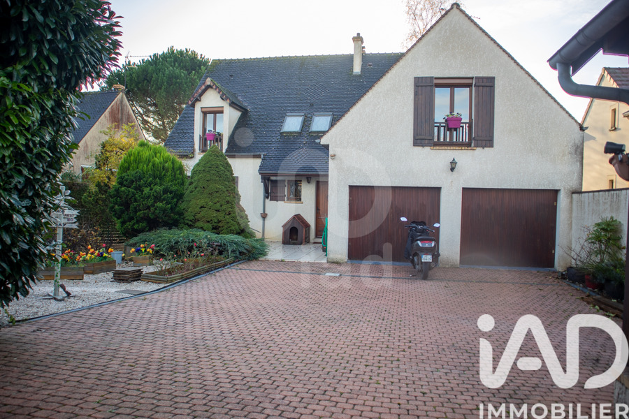 Maison traditionnelle 8 Pièce(s) Liverdy-en-Brie