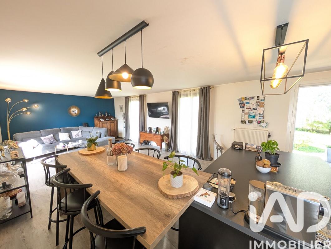 Maison 5 Pièce(s) Montamisé