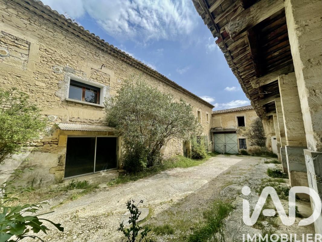 Maison 10 Pièce(s) Aubais