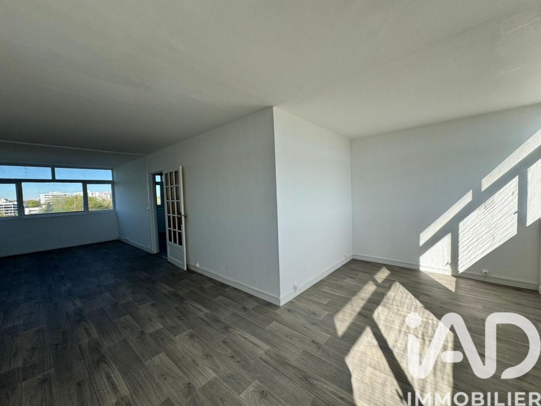 Appartement 5 Pièce(s) Évry-Courcouronnes - Photo 2