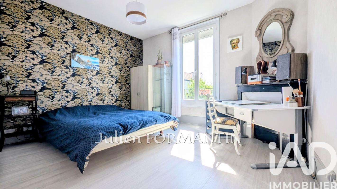 Maison 5 Pièce(s) Esbly