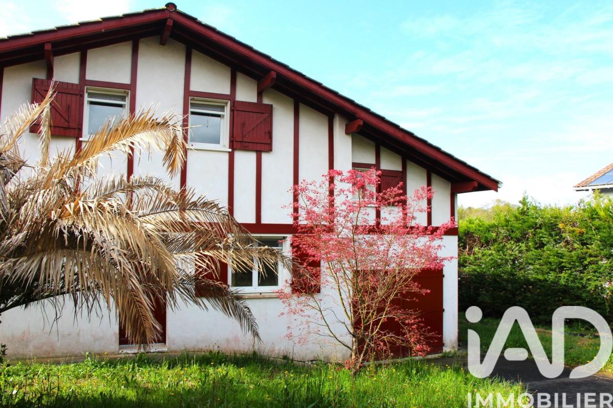 Maison 5 Pièce(s) Urcuit