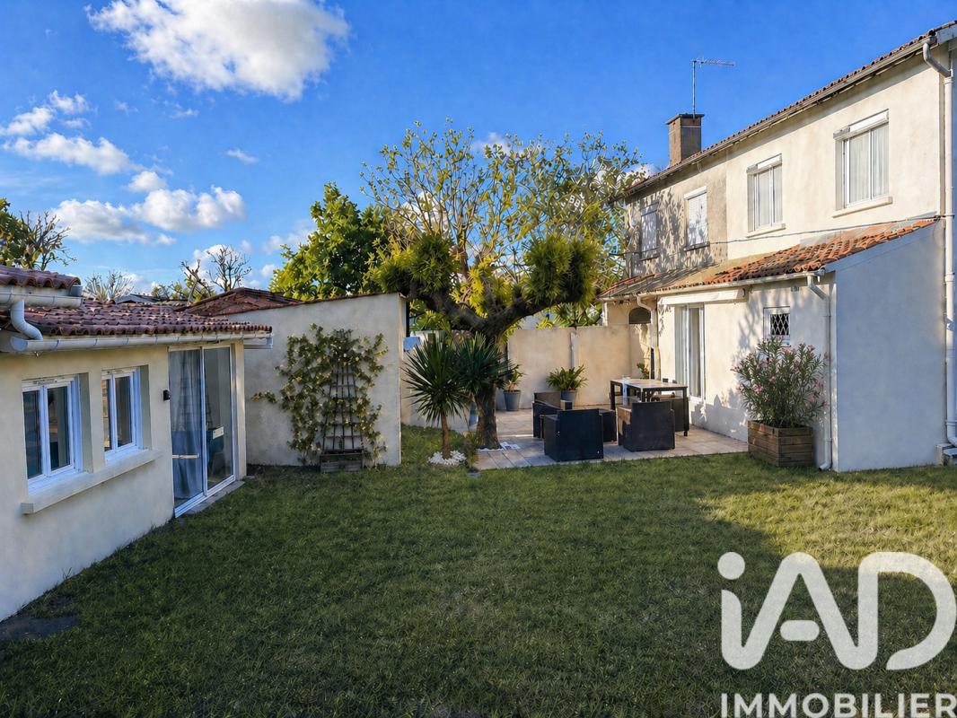 Maison 6 Pièce(s) Arès