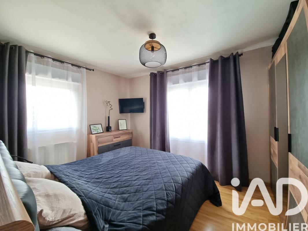 Maison 9 Pièce(s) Andrézieux-Bouthéon - Photo 22