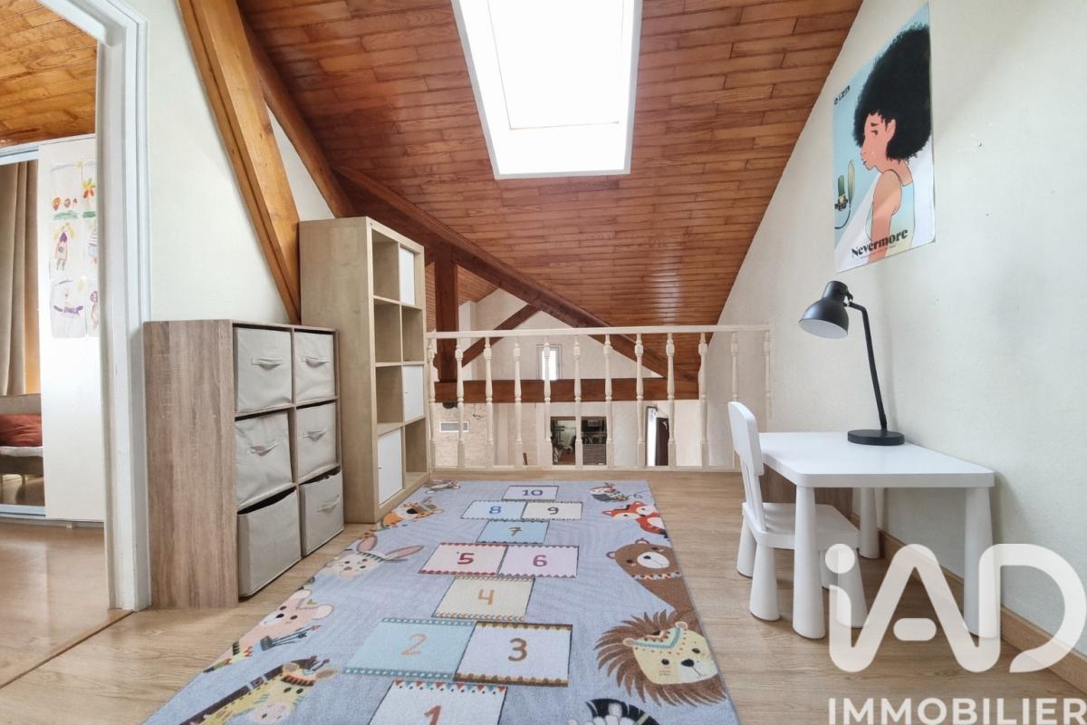 Maison 9 Pièce(s) Andrézieux-Bouthéon - Photo 24