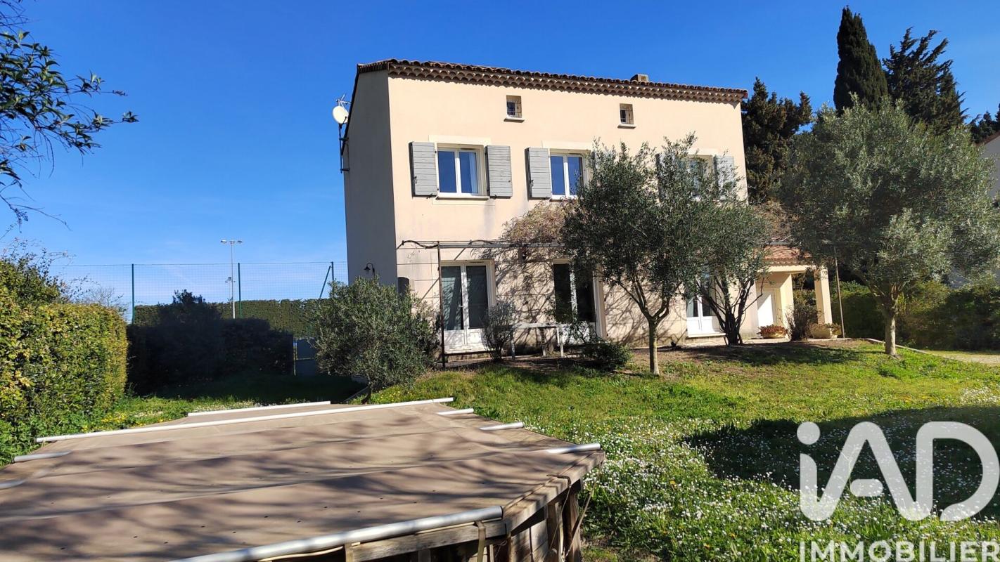 Villa 6 Pièce(s) Sauveterre