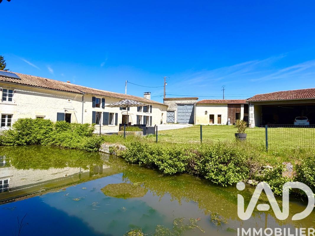 Maison 6 Pièce(s) Challignac - Photo 1