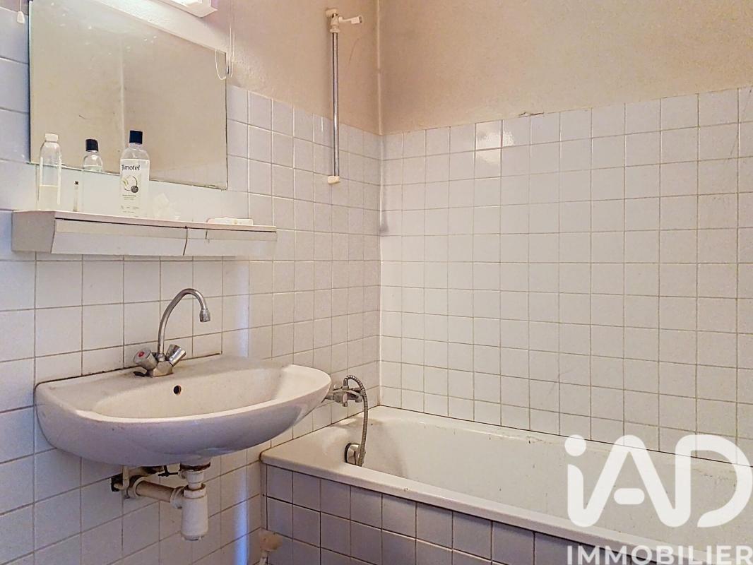 Maison 11 Pièce(s) Le Poët-Laval - Photo 10