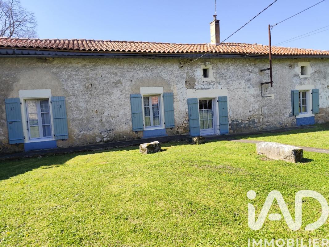 Maison 5 Pièce(s) Chazelles