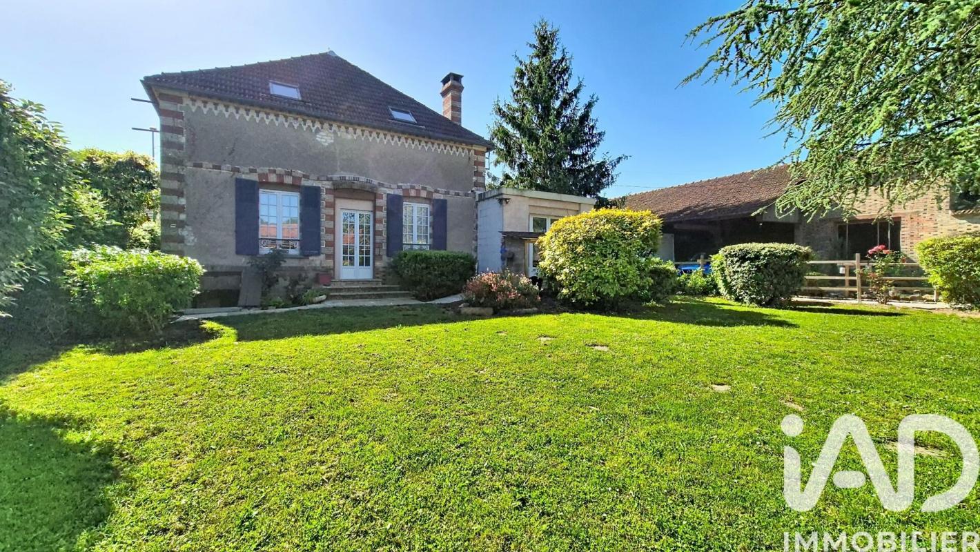 Maison 8 Pièce(s) Vinneuf