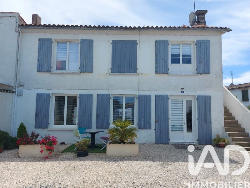 Maison 5 Pièce(s) La Flotte