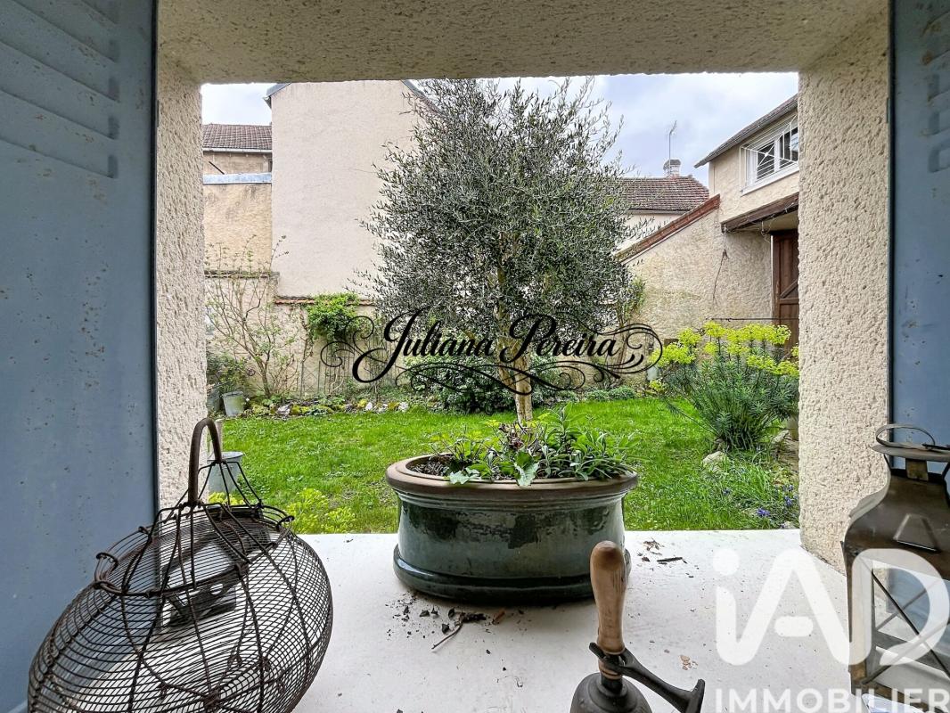 Corps de ferme 9 Pièce(s) Mézières-sur-Seine